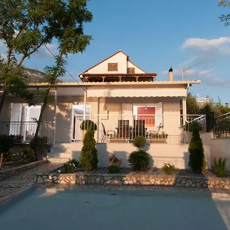 A Perfect Summer Destination Next To The Sea Εξοχικό σπίτι *