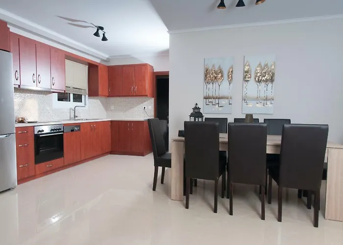 A Perfect Summer Destination Next To The Sea *